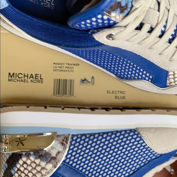 MICHAEL KORS MADDY TRAINER LG NET MESH ELECTRIC BL - Picture 13 of 16